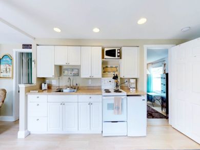 Equipped kitchen