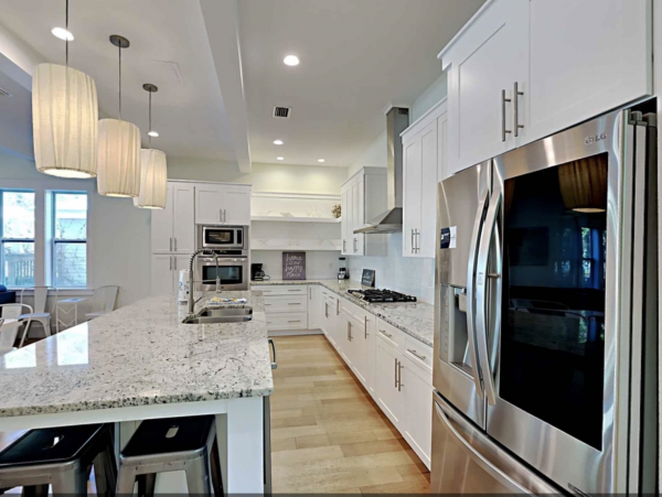 Chic Destin Vacation Home 300 Yards to Beach 5 Bedrooms