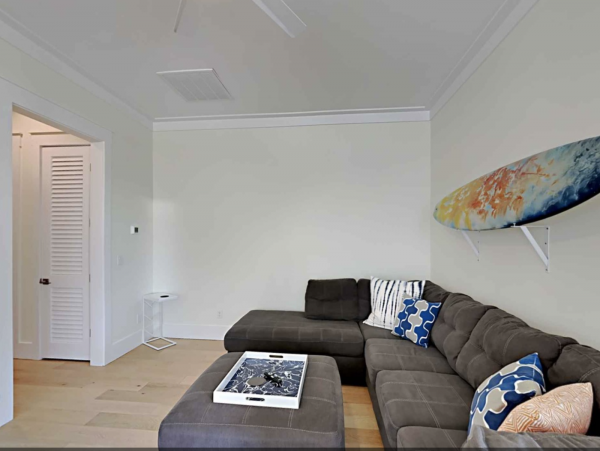 Chic Destin Vacation Home 300 Yards to Beach 5 Bedrooms