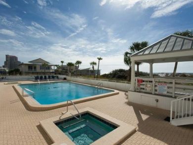 Hot Tub & Pool