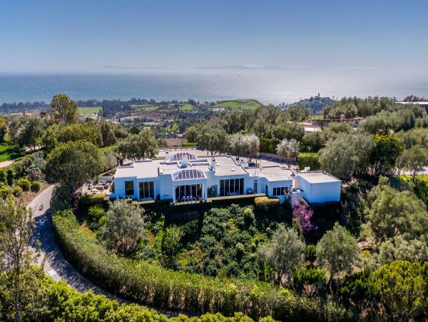 Montecito Luxury Vacation Villa with Pool