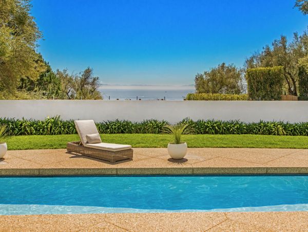 Montecito Luxury Vacation Villa with Pool
