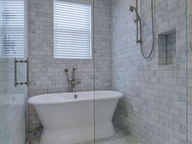 Deep Bath Tub