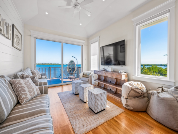Luxury Bradenton Beach Six Bedroom Bayfront Vacation Home