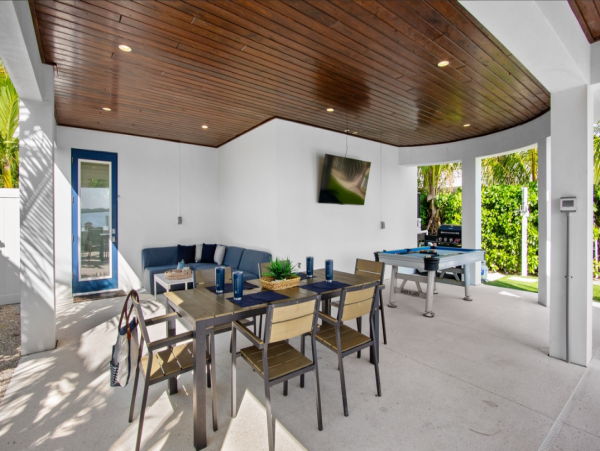 Luxury Bradenton Beach Six Bedroom Bayfront Vacation Home