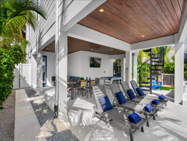 Luxury Bradenton Beach Six Bedroom Bayfront Vacation Home