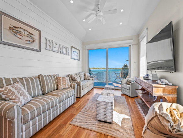 Luxury Bradenton Beach Six Bedroom Bayfront Vacation Home