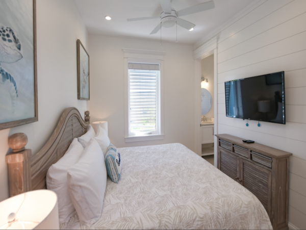 Luxury Bradenton Beach Six Bedroom Bayfront Vacation Home