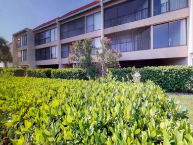 Anna Maria One Bedroom Condo Short Walk to the Beach