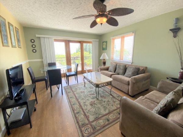Siesta Key Vacation Rental Home Short Walk to the Beach