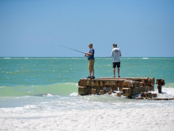Three Bedroom Condo in Siesta Key Short Walk to the Beach