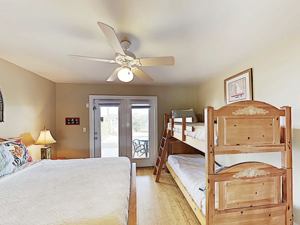 Luxury Destin Vacation Home 100 Yards To Beach
