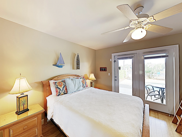 Luxury Destin Vacation Home 100 Yards To Beach