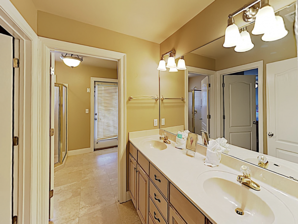 Luxury Destin Vacation Home 100 Yards To Beach