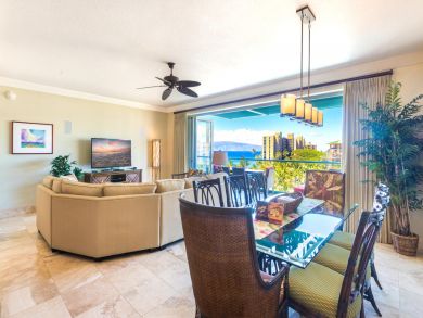 Beachside Condo Three Bedrooms Sleeps Eight Guests