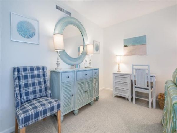 Beach Condo with Two Bedrooms and Sleeps 6 Guests