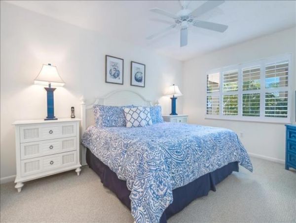 Beach Condo with Two Bedrooms and Sleeps 6 Guests