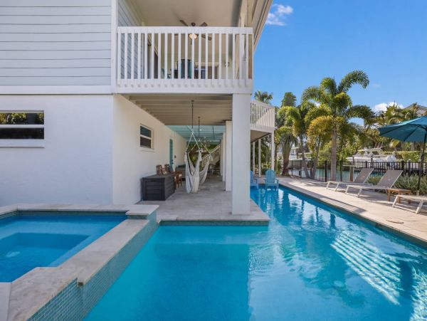 Anna Maria Vacation Home Four Bedrooms Sleeps 8 Private Pool