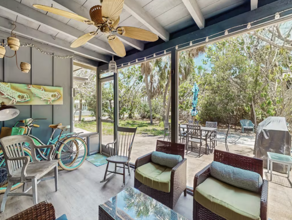 Value Two Bedroom One Bathroom Vacation Home Sleeps SIx
