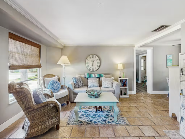 Value Two Bedroom One Bathroom Vacation Home Sleeps SIx