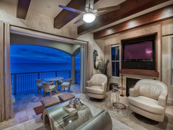Four Bedroom Luxury Vacation Home in Destin Full Gulf Views