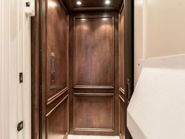 Four Bedroom Luxury Vacation Home in Destin Full Gulf Views