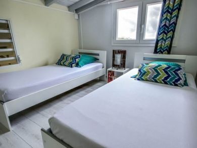 Twin Bedroom