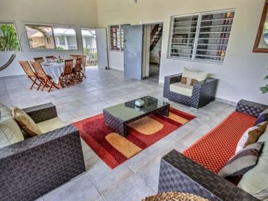Outside Living & Dining