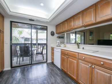 Three Bedroom Vacation Home Sleeps 8 Short Walk to Beach