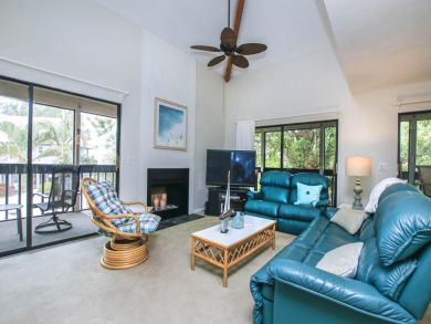 Three Bedroom Vacation Home Sleeps 8 Short Walk to Beach