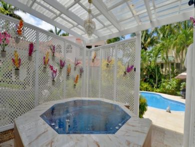 Private Jacuzzi