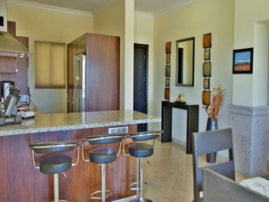 Breakfast Counter with Seating