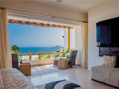 Los Cabos 3 Bedroom Luxury Vacation Villa with Ocean View