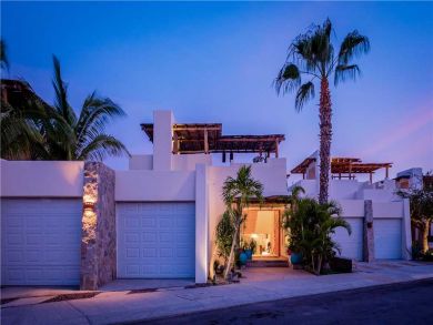 Los Cabos 3 Bedroom Luxury Vacation Villa with Ocean View