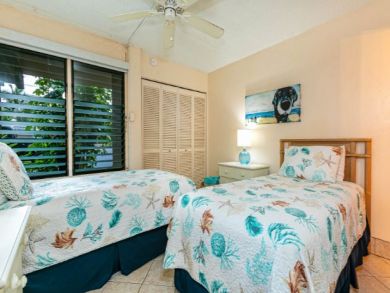 Great Value Lahaina Rental Two Bedroom One Bathroom Sleeps 6