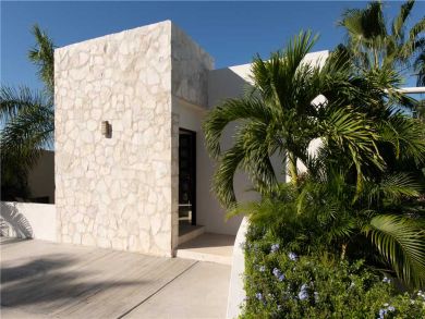 Three Bedroom Rental Villa with Private Pool in Los Cabos