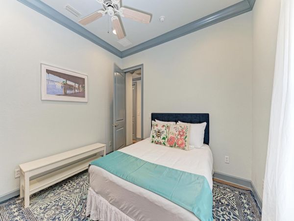 Anna Maria Island Luxury 4 Bedroom Vacation Home Sleeps 8