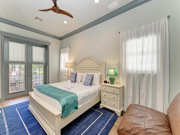 Anna Maria Island Luxury 4 Bedroom Vacation Home Sleeps 8