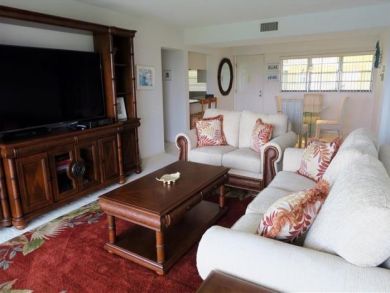 Two Bedroom Two Bathroom Longboat Key Condo Communal Pool Two Bedroom Two Bathroom Longboat Key Condo Communal Pool