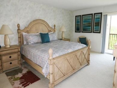 Two Bedroom Two Bathroom Longboat Key Condo Communal Pool Two Bedroom Two Bathroom Longboat Key Condo Communal Pool