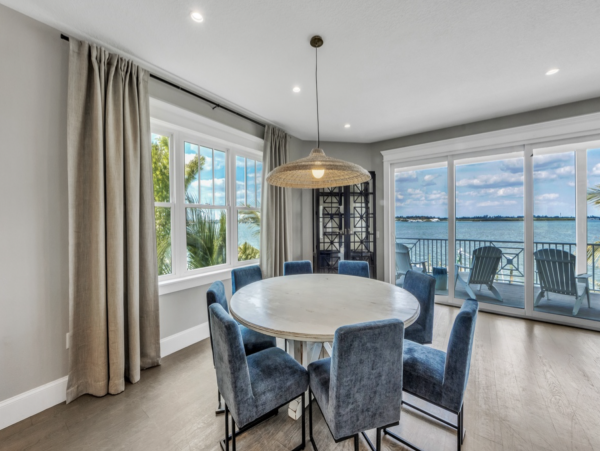 Luxury Anna Maria Vacation Bay to Beach Home Sleep 11