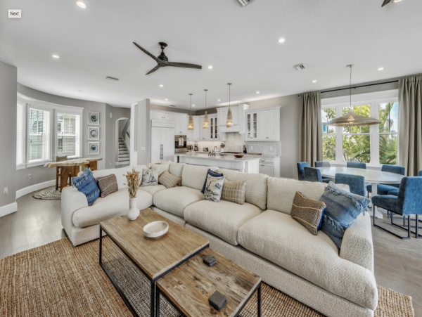 Luxury Anna Maria Vacation Bay to Beach Home Sleep 11