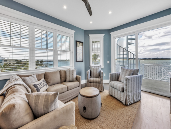 Luxury Anna Maria Vacation Bay to Beach Home Sleep 11