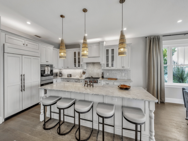 Luxury Anna Maria Vacation Bay to Beach Home Sleep 11