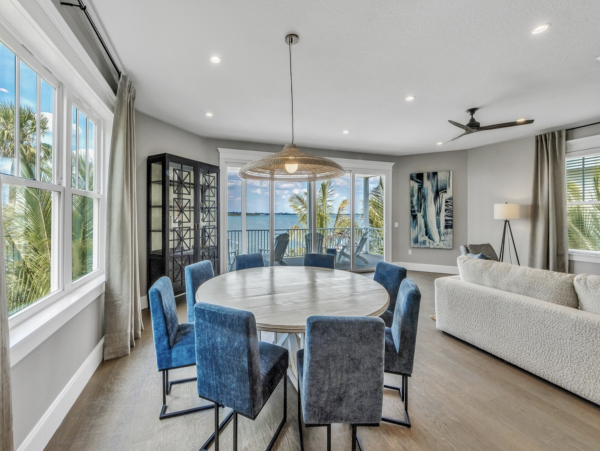 Luxury Anna Maria Vacation Bay to Beach Home Sleep 11