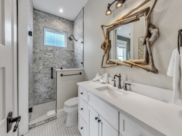 Luxury Anna Maria Vacation Bay to Beach Home Sleep 11