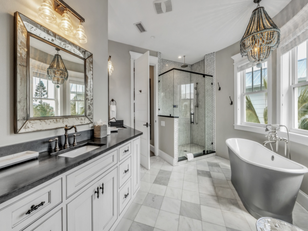 Luxury Anna Maria Vacation Bay to Beach Home Sleep 11