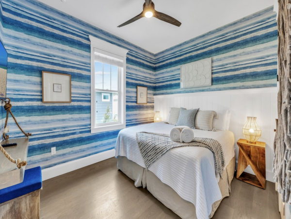 Luxury Anna Maria Vacation Bay to Beach Home Sleep 11