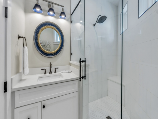 Luxury Anna Maria Vacation Bay to Beach Home Sleep 11