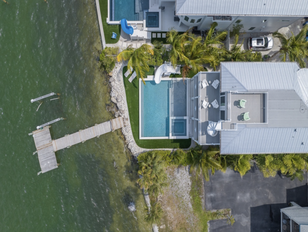 Luxury Anna Maria Vacation Bay to Beach Home Sleep 11